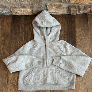 EUC! Lululemon Scuba half zip hoodie 🍋